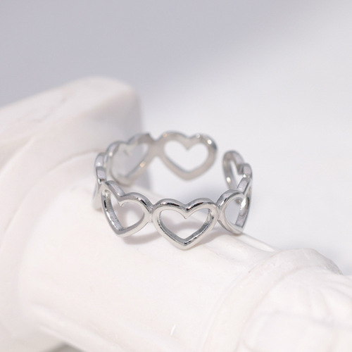 Stainless Steel Hollow Out Heart Shaped opening Adjustable ring / Bague réglable en acier inoxydable