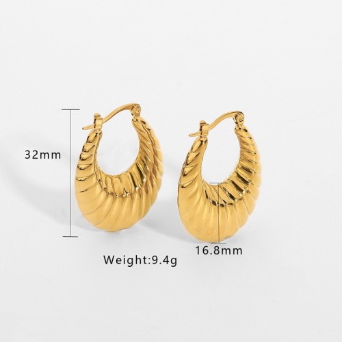 Gold plated scalloped oval hoop Earrings in stainless steel